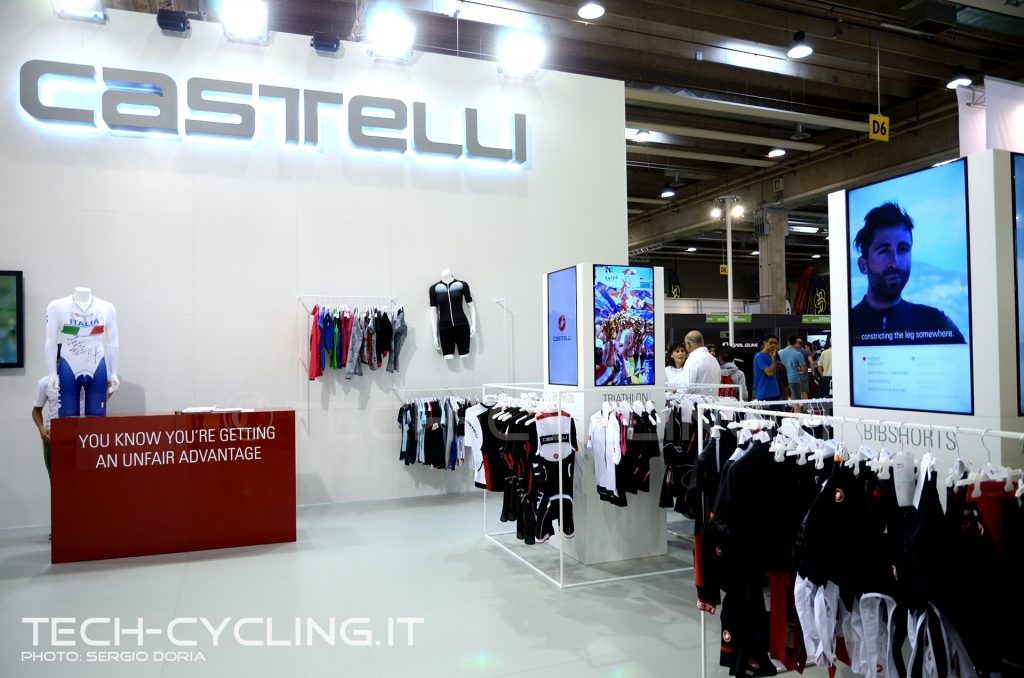 click to enlarge cosmobikeshow_2016_abbigliamento_castelli_foto2