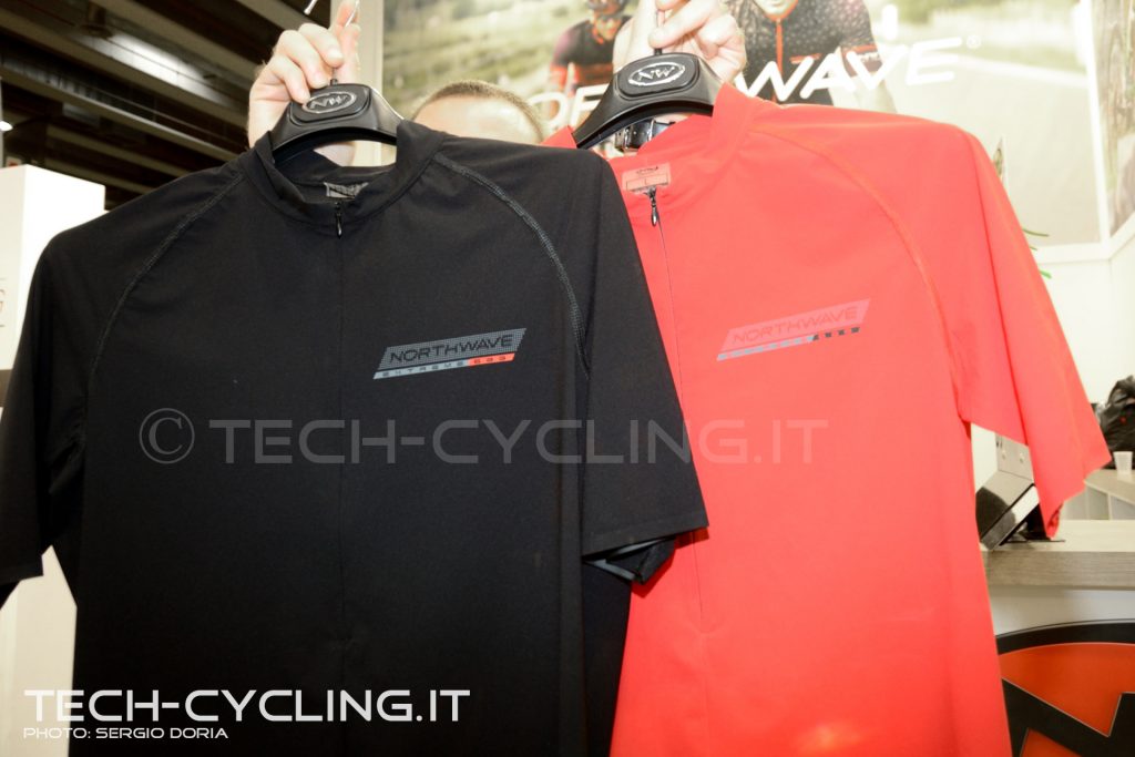 click to enlarge cosmobikeshow_2016_abbigliamento_northwave_foto1