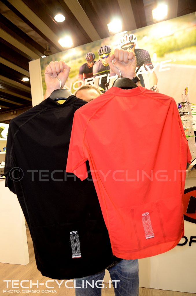 click to enlarge cosmobikeshow_2016_abbigliamento_northwave_foto3