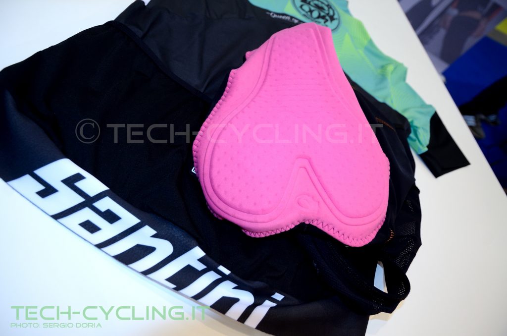 click to enlarge cosmobikeshow_2016_abbigliamento_santini_foto14