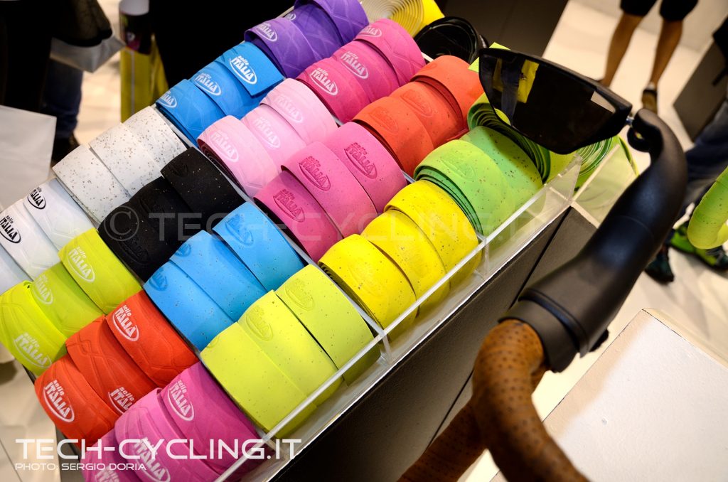 click to enlarge cosmobikeshow_2016_accessori_selle_italia