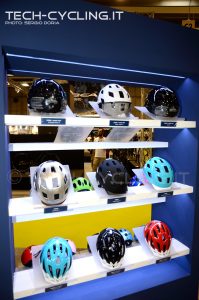 click to enlarge cosmobikeshow_2016_caschi_abus_foto2