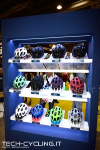 click to enlarge cosmobikeshow_2016_caschi_abus_foto3