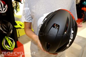click to enlarge cosmobikeshow_2016_caschi_met_foto12