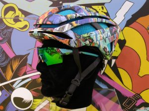click to enlarge cosmobikeshow_2016_caschi_smith_foto8