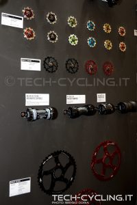 click to enlarge cosmobikeshow_2016_componenti_aerozine_foto3