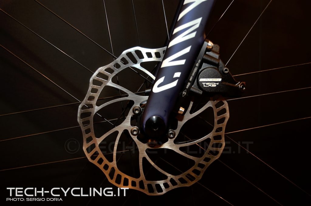 click to enlarge cosmobikeshow_2016_componenti_campagnolo_foto3
