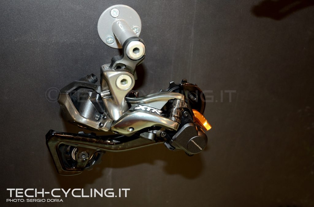 click to enlarge cosmobikeshow_2016_componenti_shimano_foto11