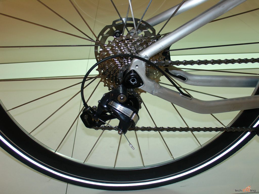 click to enlarge cosmobikeshow_2016_componenti_shimano_foto6