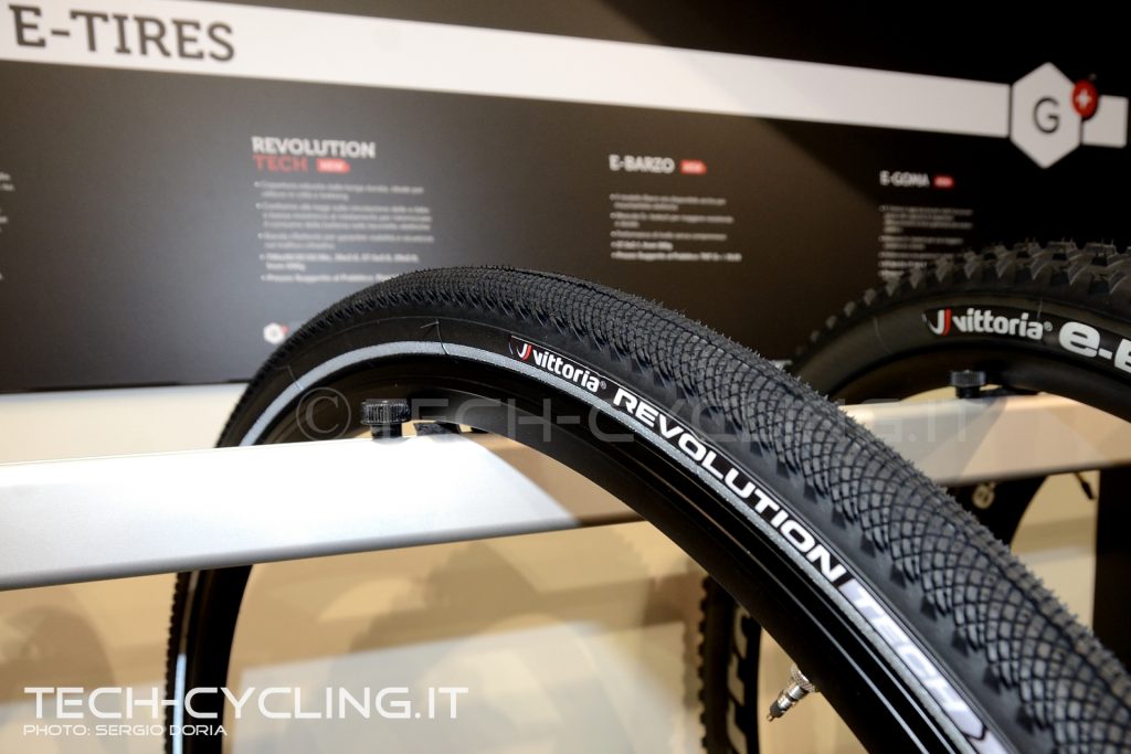 click to enlarge cosmobikeshow_2016_pneumatici_vittoria_foto11