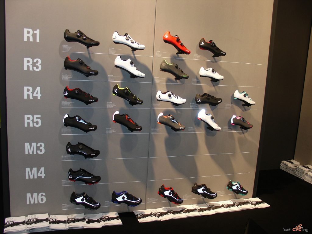 click to enlarge cosmobikeshow_2016_scarpe_fizik_foto1