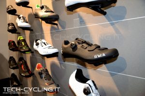 click to enlarge cosmobikeshow_2016_scarpe_fizik_foto2