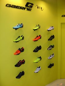 click to enlarge cosmobikeshow_2016_scarpe_gaerne_foto2