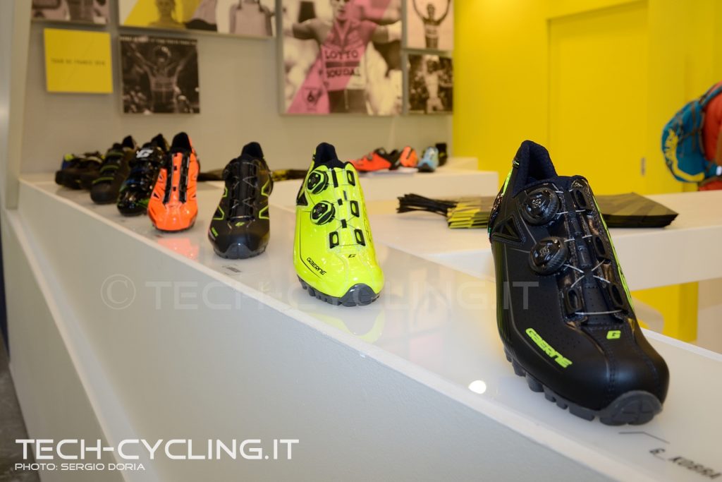 click to enlarge cosmobikeshow_2016_scarpe_gaerne_foto3