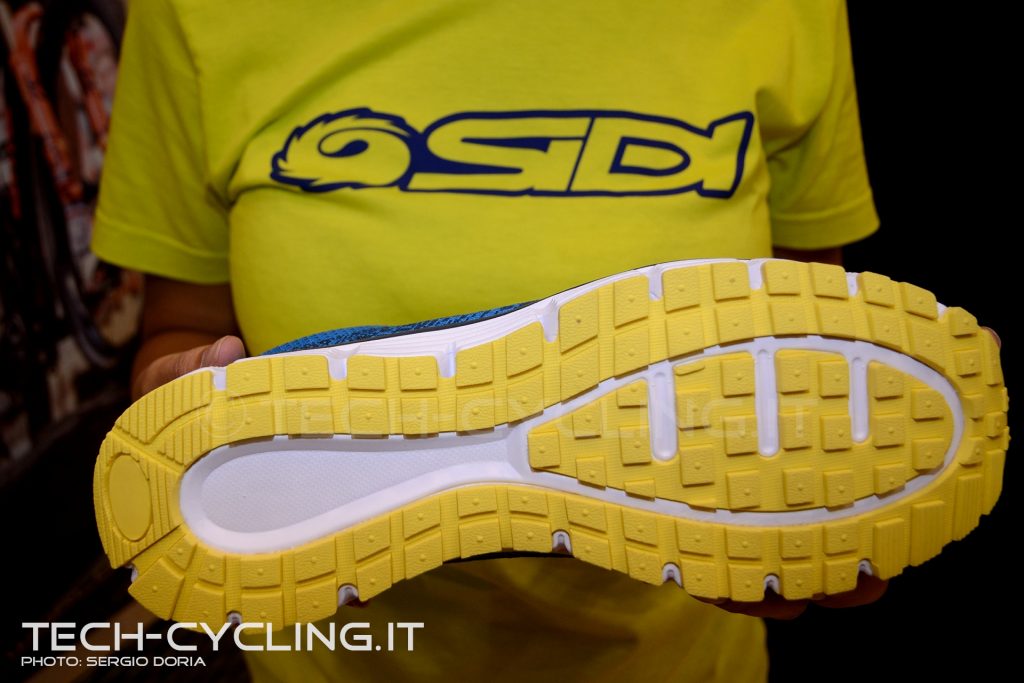 click to enlarge cosmobikeshow_2016_scarpe_sidi_foto9
