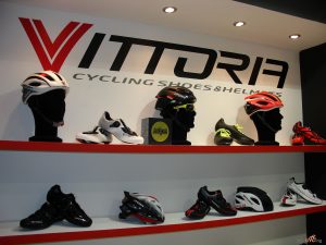 click to enlarge cosmobikeshow_2016_scarpe_vittoria_foto12