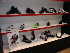 click to enlarge cosmobikeshow_2016_scarpe_vittoria_foto13