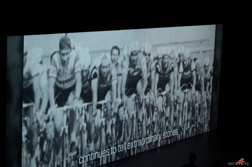 click to enlarge giro_italia_2017_presentazione_foto2