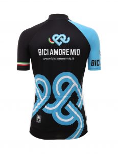 click to enlarge santini_biciamoremio_jersey_foto3