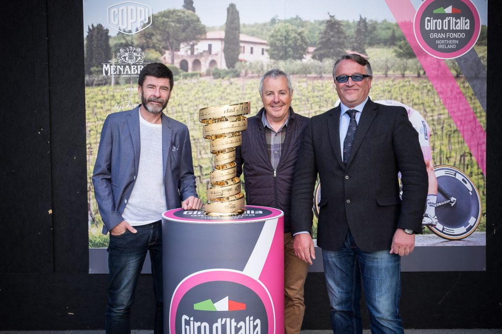click to enlarge Gianni Bugno, Stephen Roche e Darach McQuaid