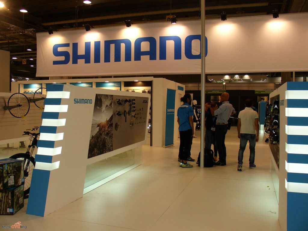 click to enlarge cosmobikeshow_2016_stand_shimano_foto1